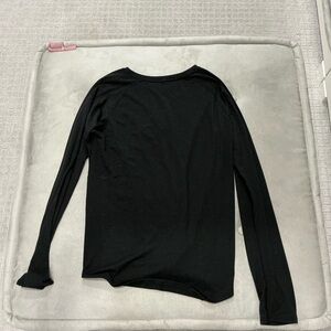 1st phorm women’s Long Sleeve athletic Top size medium great condition